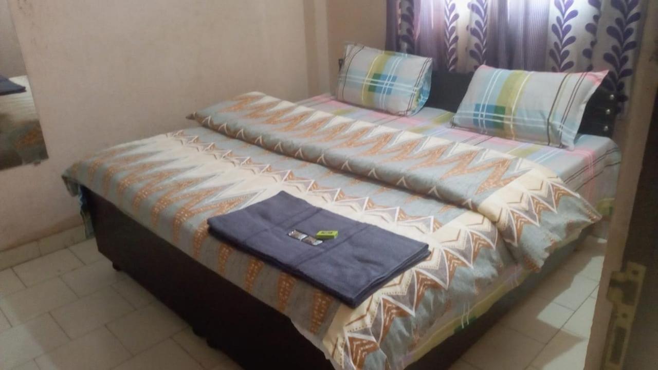 Mufis Homestay, Emerald Compound, New Palam Vihar-2 Gurgaon Exterior photo