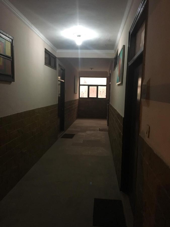 Mufis Homestay, Emerald Compound, New Palam Vihar-2 Gurgaon Exterior photo